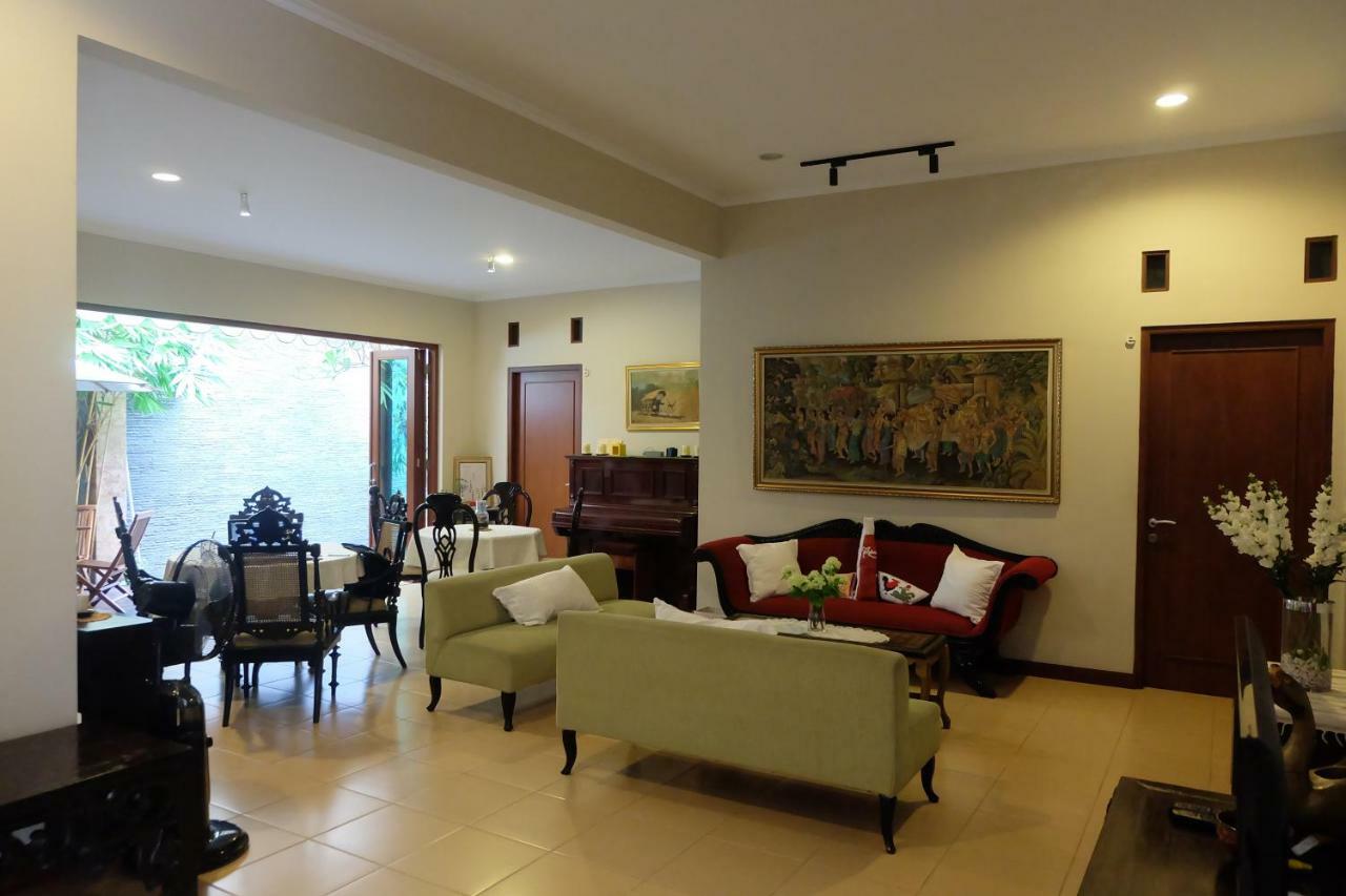 Hotel House Of Moedjito à Yogyakarta Extérieur photo