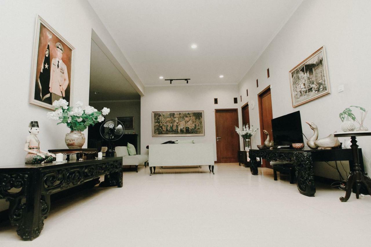 Hotel House Of Moedjito à Yogyakarta Extérieur photo